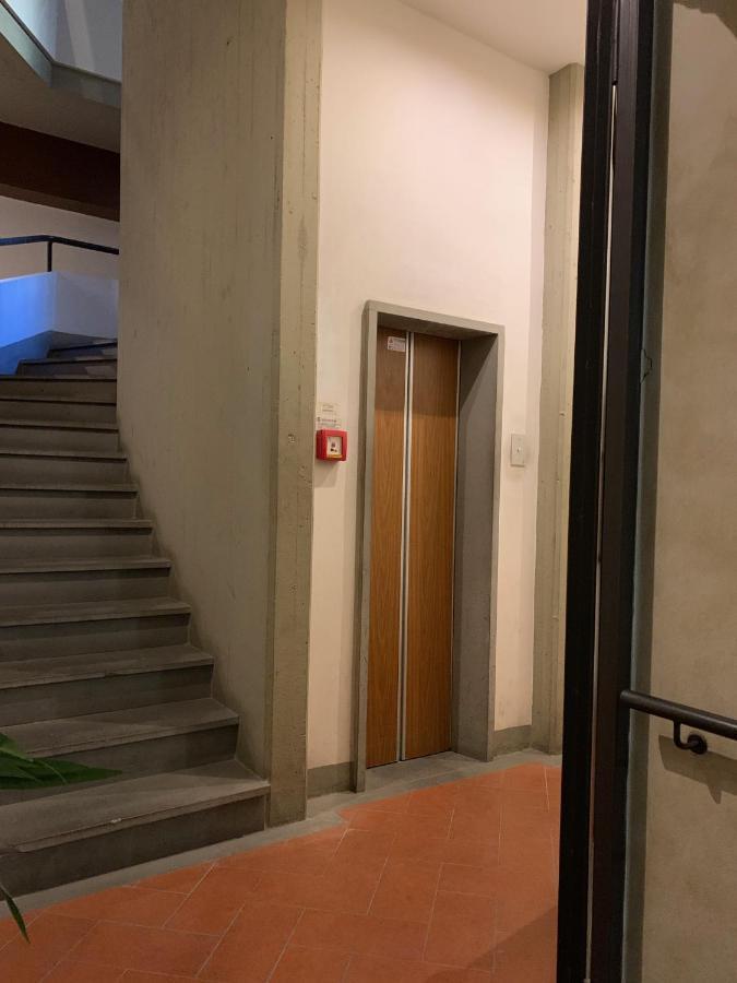 Signoria Apartment With Patio Florence Ngoại thất bức ảnh