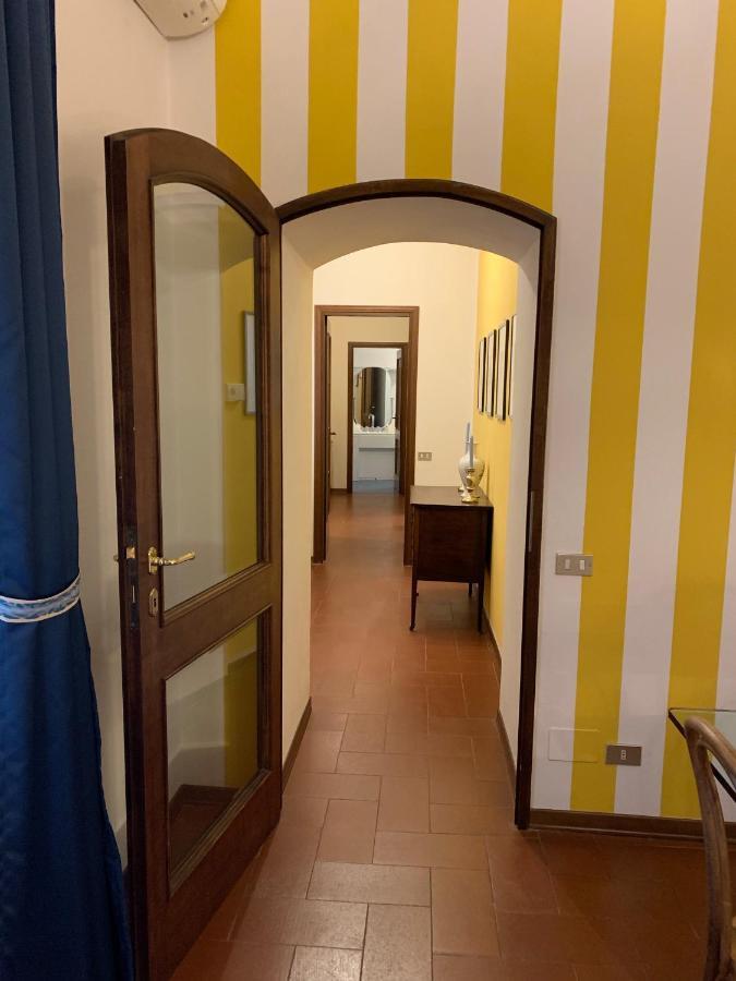 Signoria Apartment With Patio Florence Ngoại thất bức ảnh