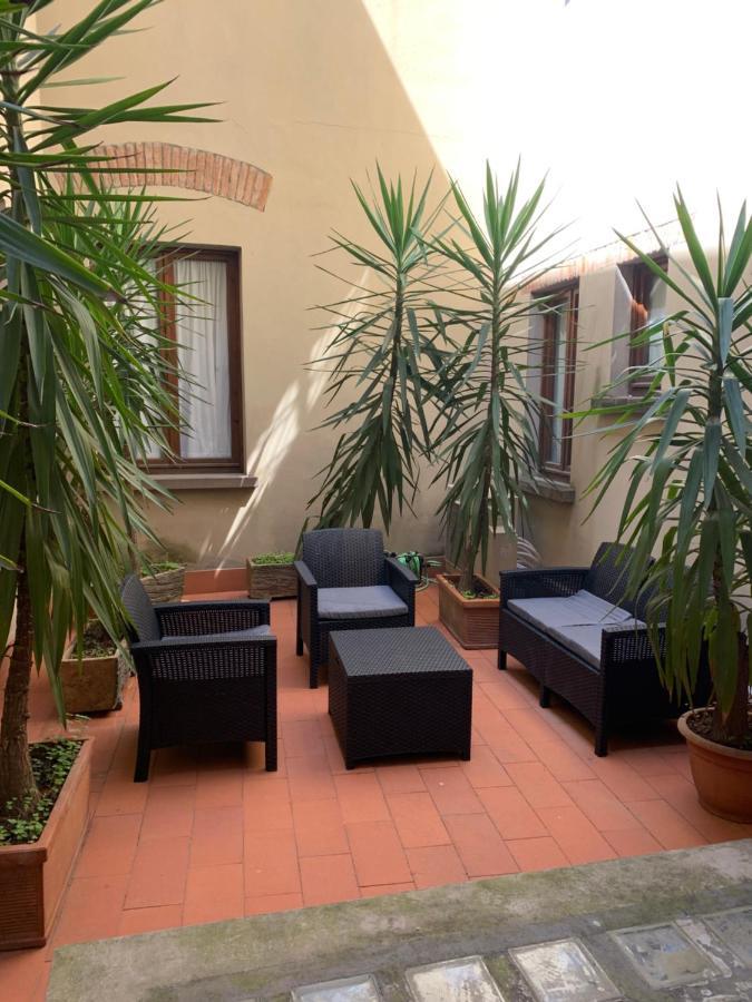 Signoria Apartment With Patio Florence Ngoại thất bức ảnh